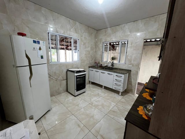 Casa com 288m² 2 quartos e 1 banheiro, à venda, no bairro Parque Valença I em Campinas