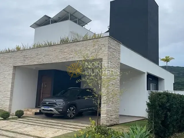 Casa com 371m² 3 quartos e 4 banheiros, à venda, no bairro Vargem Grande em Florianópolis