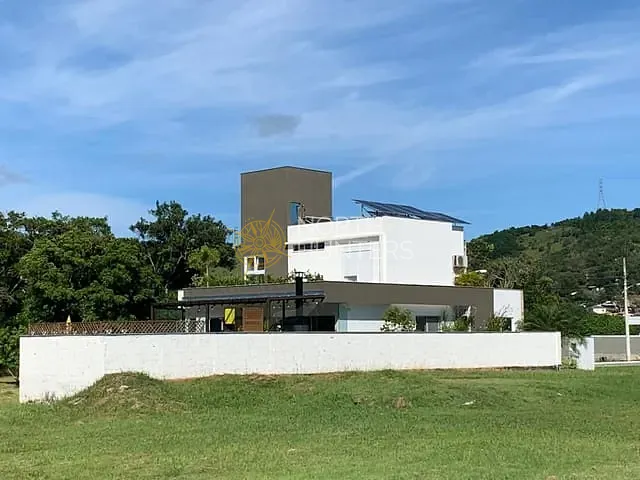 Casa com 371m² 3 quartos e 4 banheiros, à venda, no bairro Vargem Grande em Florianópolis