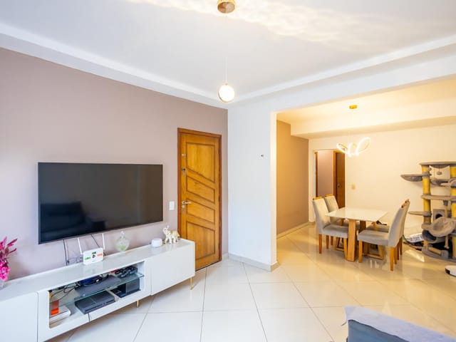 Casa com 133m² 3 quartos e 3 banheiros, à venda, no bairro Campo Comprido em Curitiba