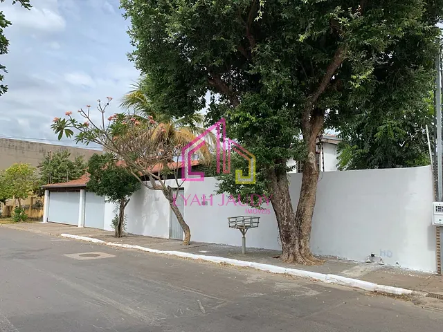 Casa com 744m² 4 quartos e 5 banheiros, à venda, no bairro Boa Esperança em Cuiabá