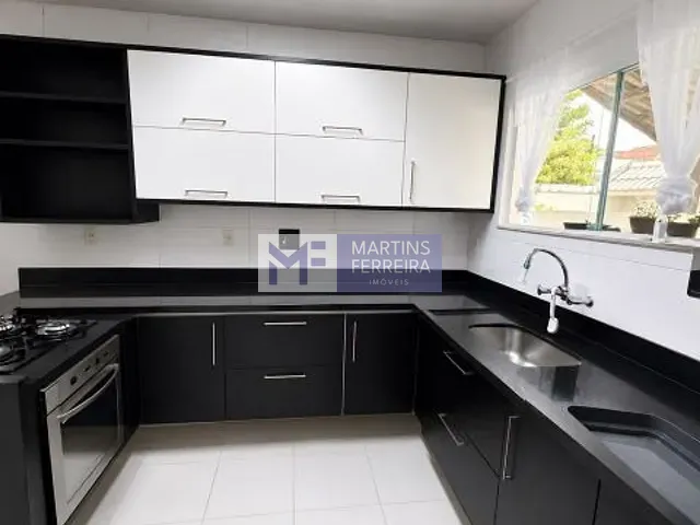Casa com 393m² 4 quartos e 5 banheiros, à venda, no bairro Recreio dos Bandeirantes em Rio de Janeiro
