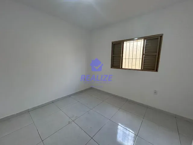 Casa com 125m² 3 quartos e 2 banheiros, para alugar, no bairro Vila Nova Botucatu em Botucatu