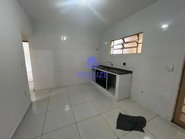 Casa com 125m² 3 quartos e 2 banheiros, para alugar, no bairro Vila Nova Botucatu em Botucatu