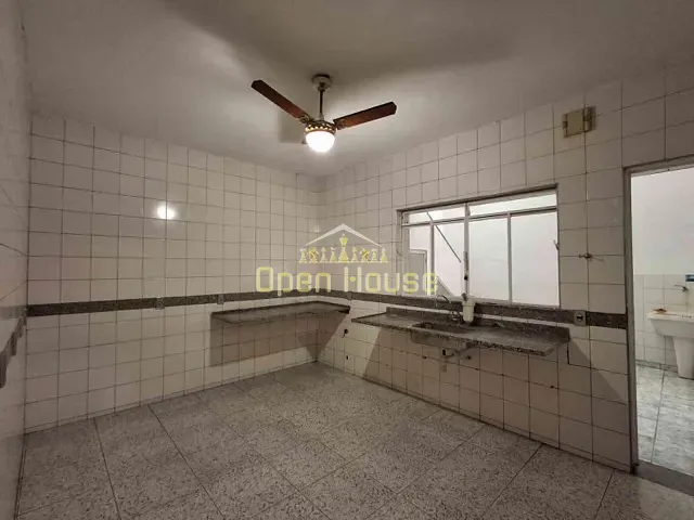 Casa 4 quartos e 3 banheiros, à venda, no bairro São João em Volta Redonda