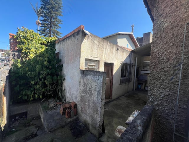 Casa com 250m² 3 quartos e 2 banheiros, à venda, no bairro Jardim Aracati em São Paulo