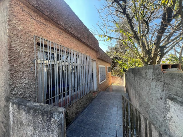 Casa com 250m² 3 quartos e 2 banheiros, à venda, no bairro Jardim Aracati em São Paulo