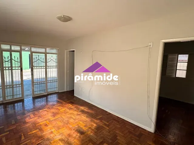 Casa com 200m² 3 quartos e 1 banheiro, para alugar, no bairro Jardim Ismênia em São José dos Campos