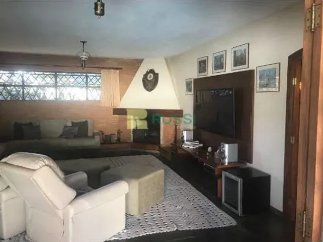 Casa com 675m² 4 quartos e 3 banheiros, à venda, no bairro Jardim Esplanada em São José dos Campos