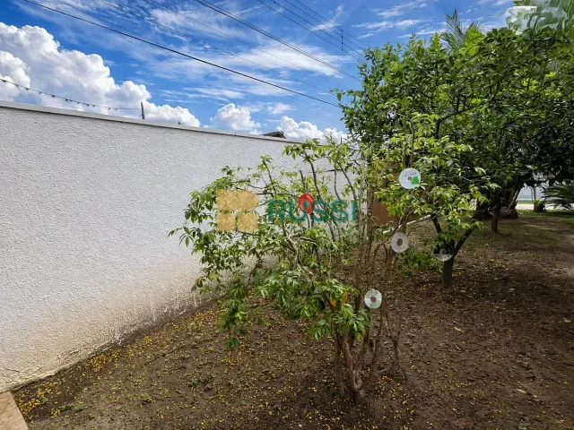 Casa com 675m² 4 quartos e 3 banheiros, à venda, no bairro Jardim Esplanada em São José dos Campos