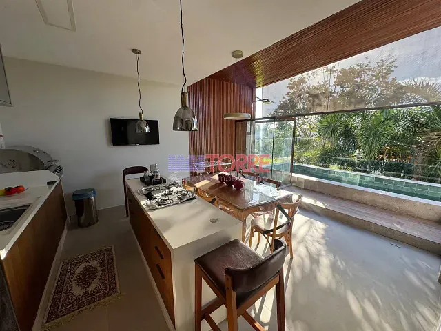 Casa 4 quartos e 6 banheiros, à venda, no bairro Salobrinho em Ilhéus