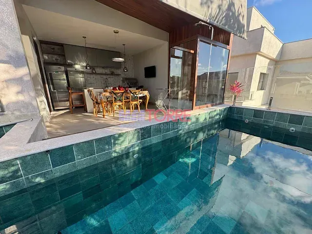 Casa 4 quartos e 6 banheiros, à venda, no bairro Salobrinho em Ilhéus