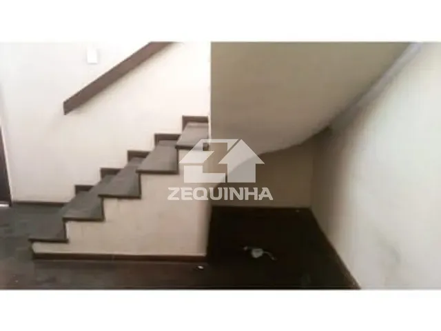 Casa com 135m² 4 quartos e 2 banheiros, à venda, no bairro Km 18 em Osasco