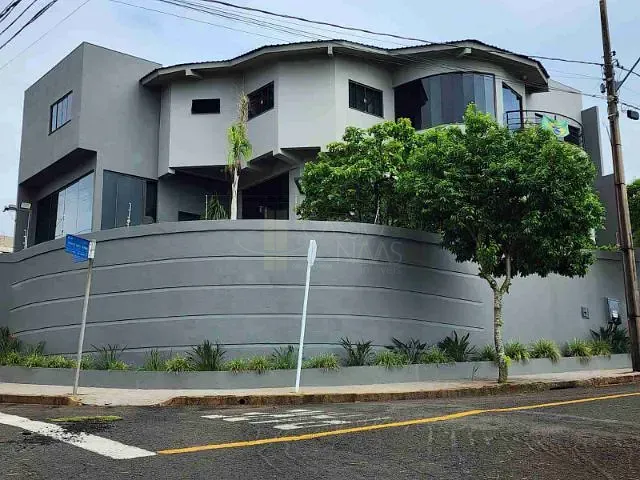 Casa com 422m² 3 quartos e 4 banheiros, à venda, no bairro Residencial Cazarim em Apucarana