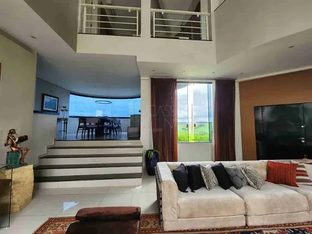 Casa com 422m² 3 quartos e 4 banheiros, à venda, no bairro Residencial Cazarim em Apucarana