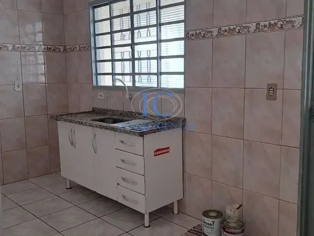 Casa com 100m² 2 quartos e 1 banheiro, para alugar, no bairro Jardim Regina em Indaiatuba
