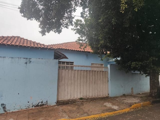Casa com 136m² 2 quartos e 1 banheiro, à venda, no bairro Centro em Birigüi