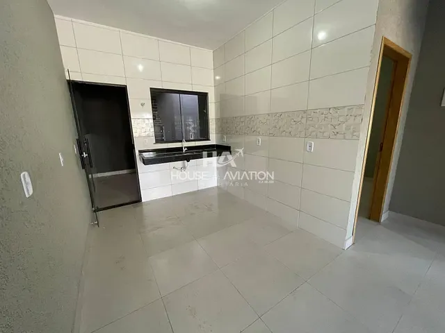 Casa 2 quartos e 2 banheiros, à venda, no bairro Conjunto Vera Cruz em Goiânia