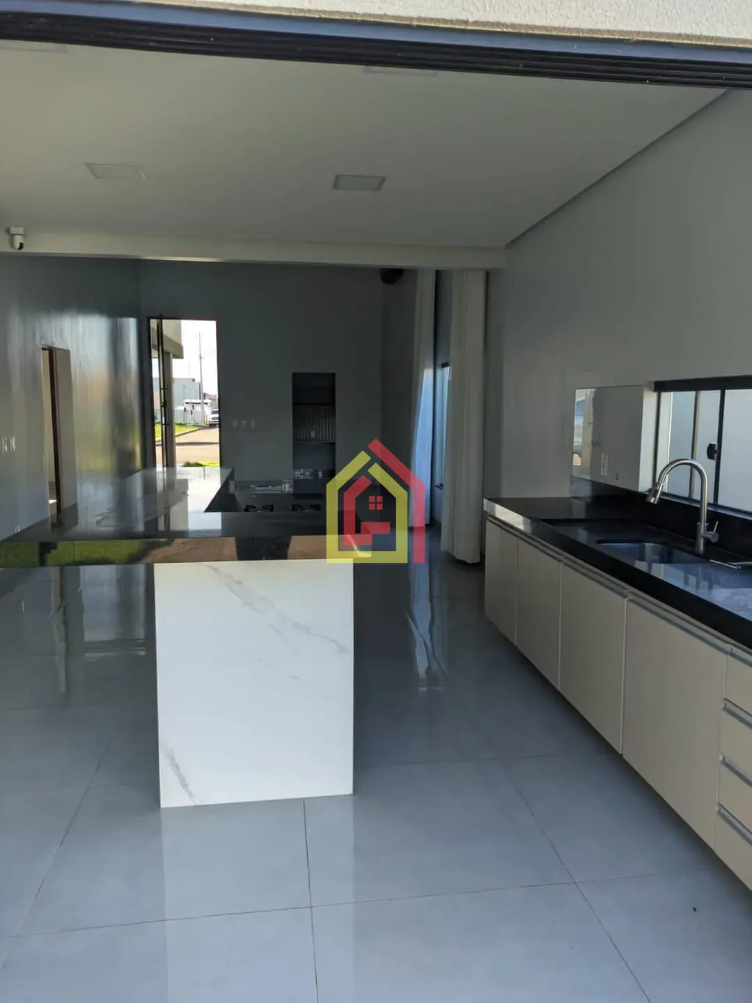 Casa à venda com 3 quartos, 3 suítes, 2 vagas e 210m² no MIrante Riviera, Marabá (PA) — foto 2 de 9