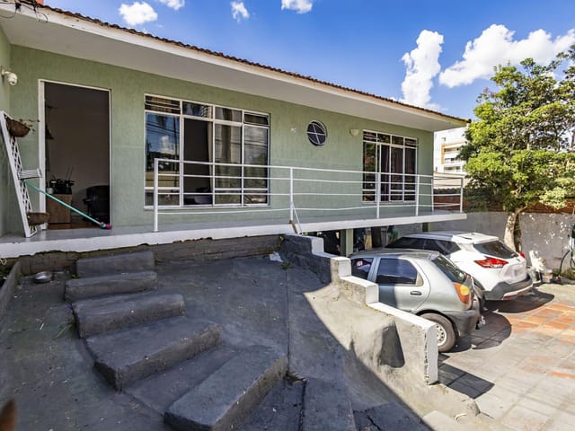 Casa com 264m² 3 quartos e 2 banheiros, à venda, no bairro Campo Comprido em Curitiba