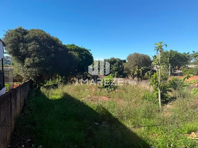 Casa à venda, no bairro Jardim Menegazzo em Apucarana