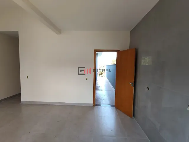 Casa com 214m² 3 quartos e 2 banheiros, à venda, no bairro Vila Rodrigues em Londrina