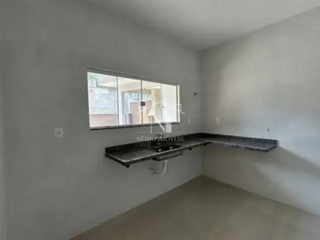 Casa com 423m² 2 quartos e 1 banheiro, à venda, no bairro Jacaroá em Maricá