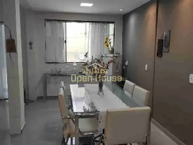 Casa com 200m² 4 quartos e 3 banheiros, à venda, no bairro Santa Cruz em Volta Redonda