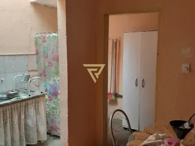 Casa com 55m² 2 quartos e 1 banheiro, à venda, no bairro Vila Albertina em Ribeirão Preto