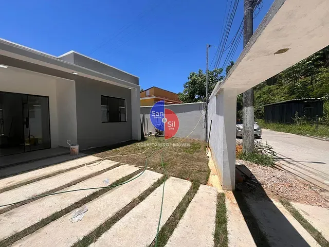 Casa 2 quartos e 2 banheiros, à venda, no bairro Gandé em Magé