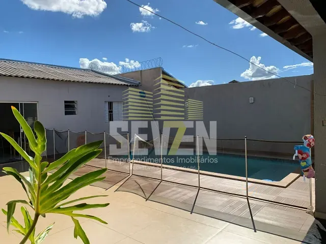 Casa com 3000m² 4 quartos e 2 banheiros, à venda, no bairro Vila São João da Boa Vista em Bauru