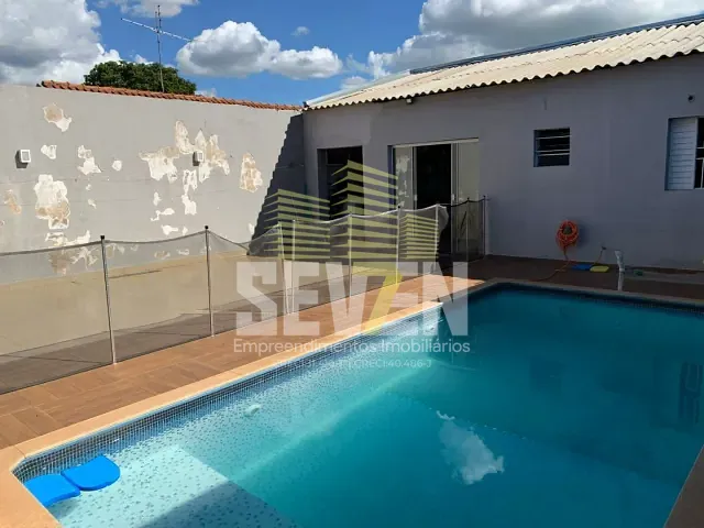 Casa com 3000m² 4 quartos e 2 banheiros, à venda, no bairro Vila São João da Boa Vista em Bauru