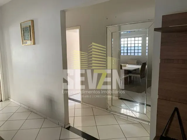 Casa com 3000m² 4 quartos e 2 banheiros, à venda, no bairro Vila São João da Boa Vista em Bauru