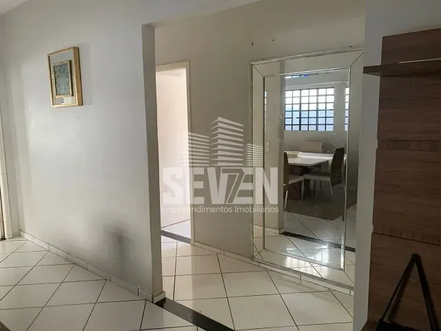Casa com 3000m² 4 quartos e 2 banheiros, à venda, no bairro Vila São João da Boa Vista em Bauru