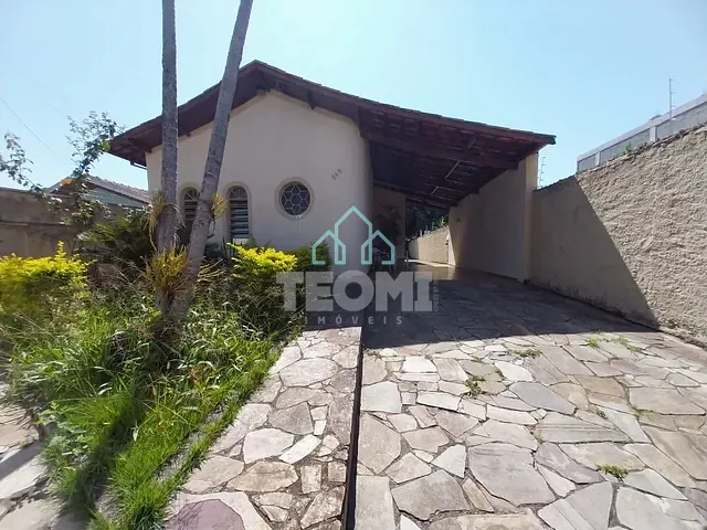 Casa com 507m² 2 quartos e 3 banheiros, à venda, no bairro Jardim Santa Clara em Taubaté