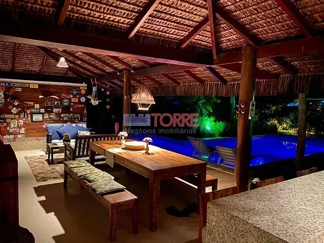 Casa com 1176m² 3 quartos e 5 banheiros, à venda, no bairro Nossa Senhora da Vitória em Ilhéus