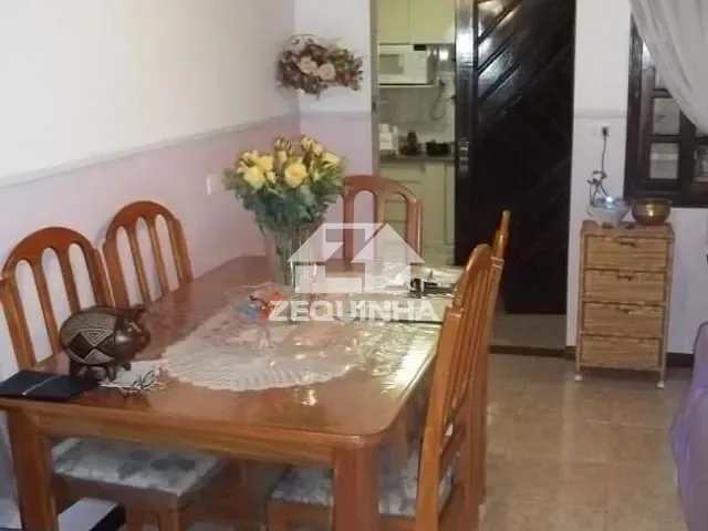 Casa com 127m² 2 quartos e 1 banheiro, à venda, no bairro Km 18 em Osasco