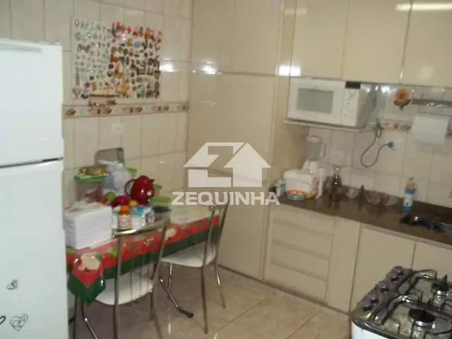 Casa com 127m² 2 quartos e 1 banheiro, à venda, no bairro Km 18 em Osasco