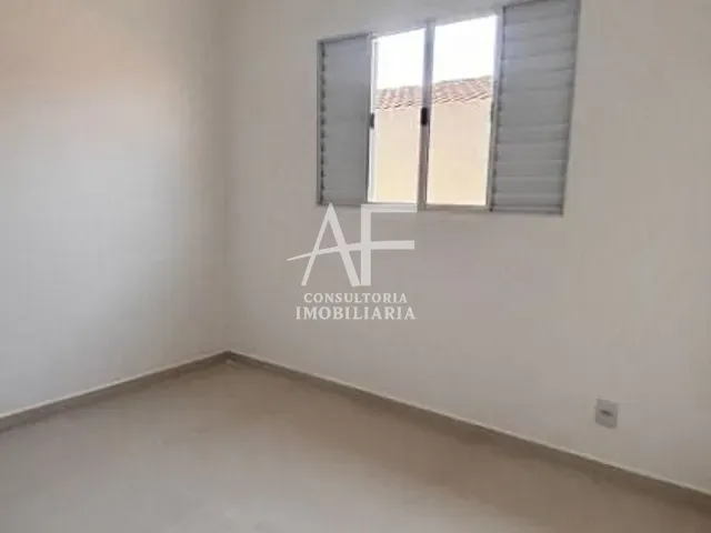 Casa com 125m², à venda, no bairro Jardim Sandra Maria em Taubaté