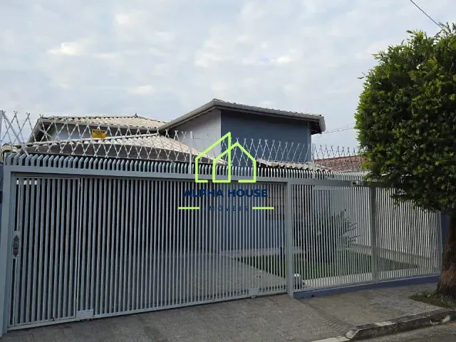 Casa com 300m² 2 quartos e 1 banheiro, à venda, no bairro Santana em Pindamonhangaba