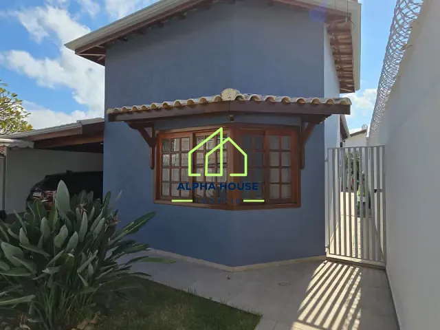 Casa com 300m² 2 quartos e 1 banheiro, à venda, no bairro Santana em Pindamonhangaba