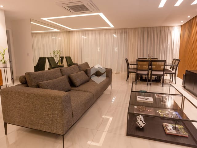 Casa com 281m² 4 quartos e 6 banheiros, à venda, no bairro Vargem Grande em Rio de Janeiro