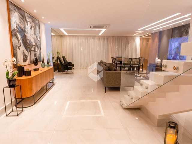 Casa com 281m² 4 quartos e 6 banheiros, à venda, no bairro Vargem Grande em Rio de Janeiro