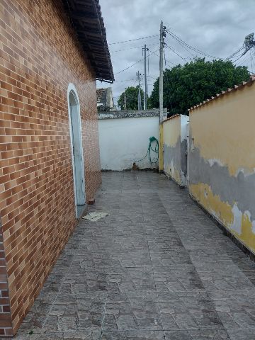Casa 4 quartos e 3 banheiros, à venda, no bairro Parque Jardim Carioca em Campos dos Goytacazes
