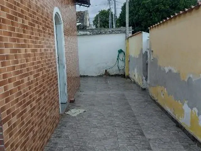 Casa 4 quartos e 3 banheiros, à venda, no bairro Parque Jardim Carioca em Campos dos Goytacazes