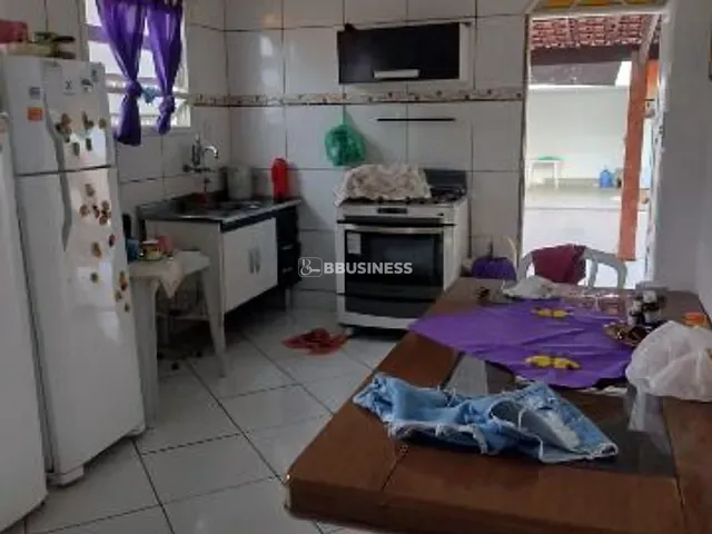 Casa 4 quartos e 3 banheiros, à venda, no bairro Parque Jardim Carioca em Campos dos Goytacazes