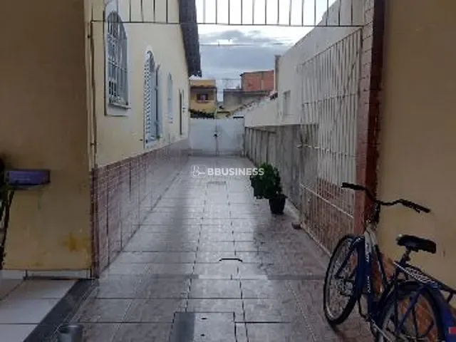 Casa 4 quartos e 3 banheiros, à venda, no bairro Parque Jardim Carioca em Campos dos Goytacazes