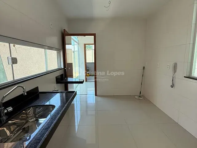 Casa 4 quartos e 5 banheiros, à venda, no bairro Morros em Teresina