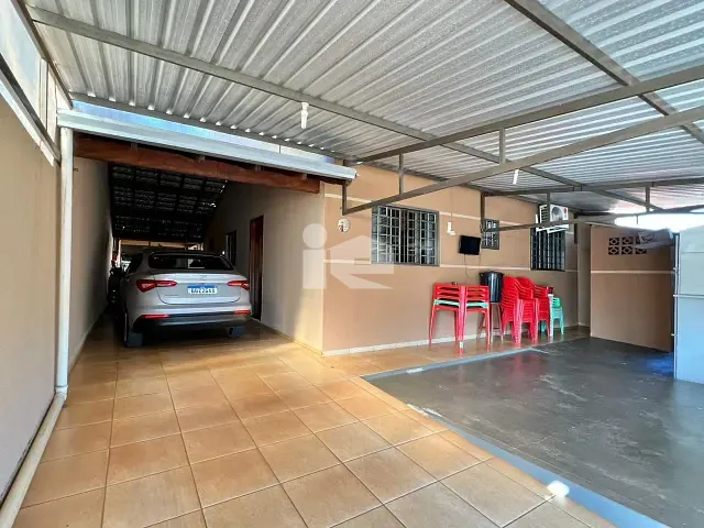 Casa com 260m² 3 quartos e 2 banheiros, à venda, no bairro Jardim Nobre em Rolândia