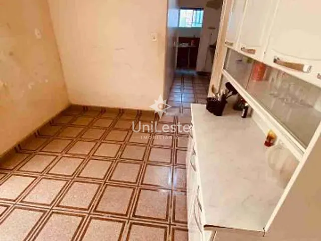 Casa 3 quartos e 2 banheiros, à venda, no bairro Santa Cruz em Belo Horizonte